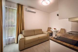 Апартаменты Adria lux apartmens 2 Свети-Стефан Апартаменты с видом на сад-9